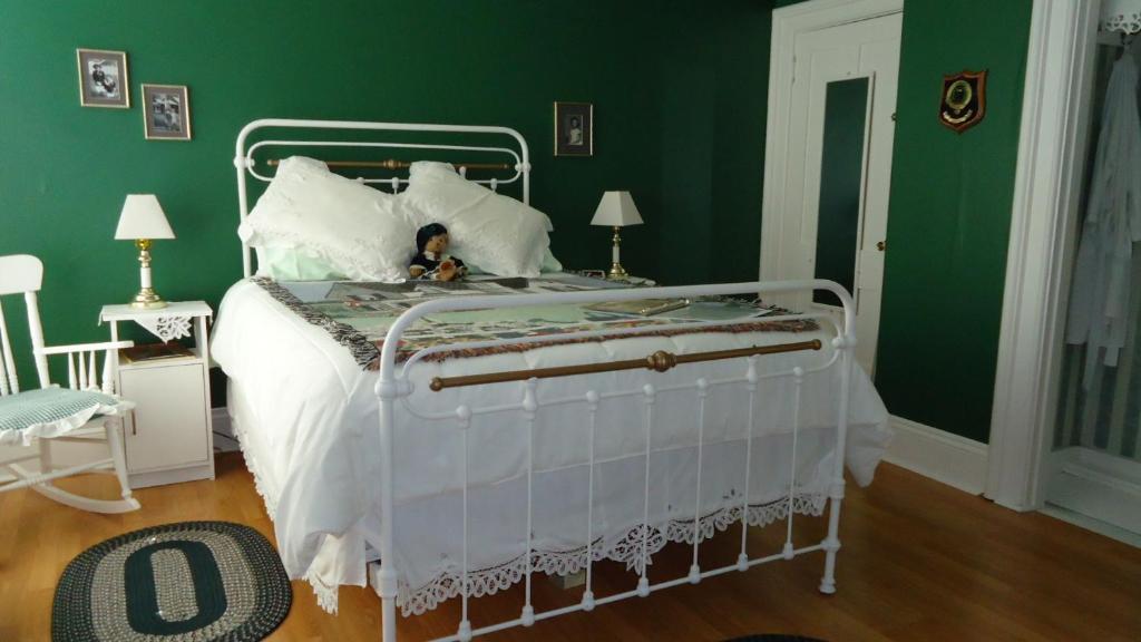 Bennett House B&B Woodstock Room photo