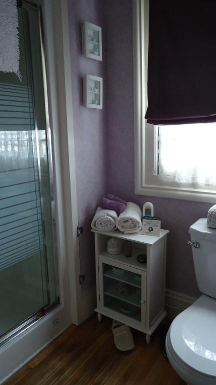 Bennett House B&B Woodstock Room photo